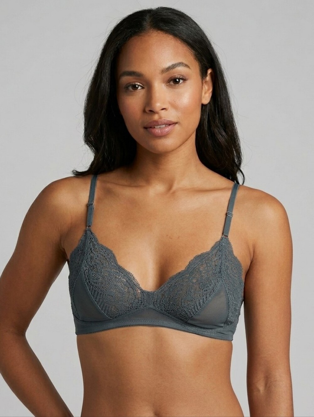 samantha chang women's Lace Triangle Bralette in Slate Gray size M